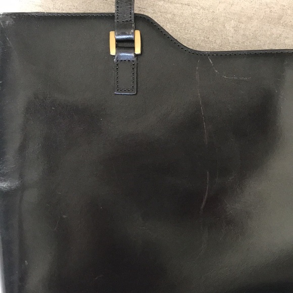 Apostrophe Genuine Leather Black Tote Handbag Purse with Zippered Pocket - Picture 7 of 11